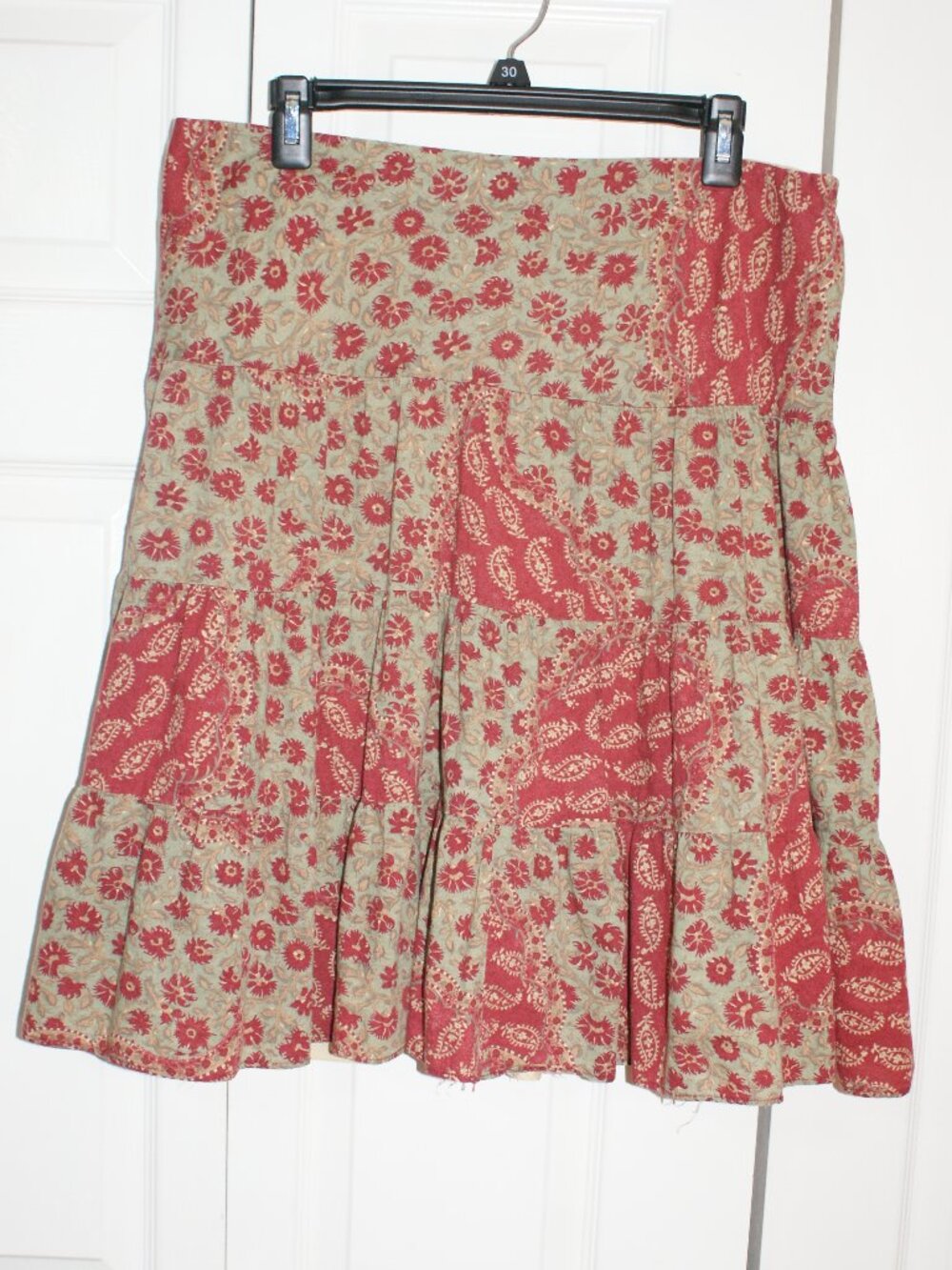 CHAPS - Boho Paisley Green and Rust - Size Large - EUC